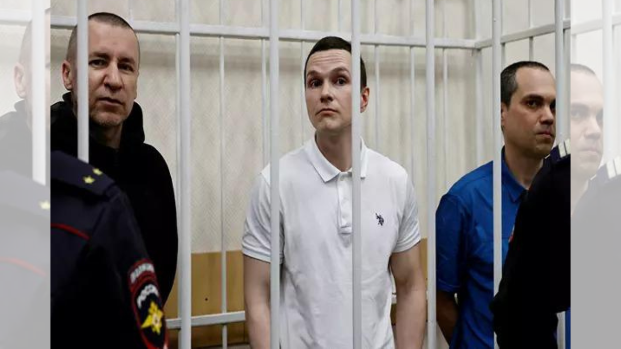 Russian court sentences Navalny’s lawyers for alleged ‘extremist’ ties